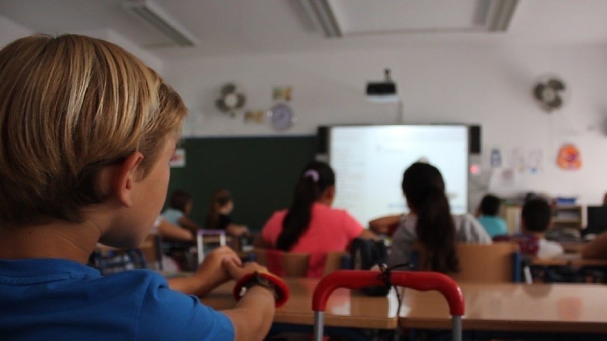 Pediatras, padres y profesores están de acuerdo en que las mascarillas dificultan el aprendizaje.