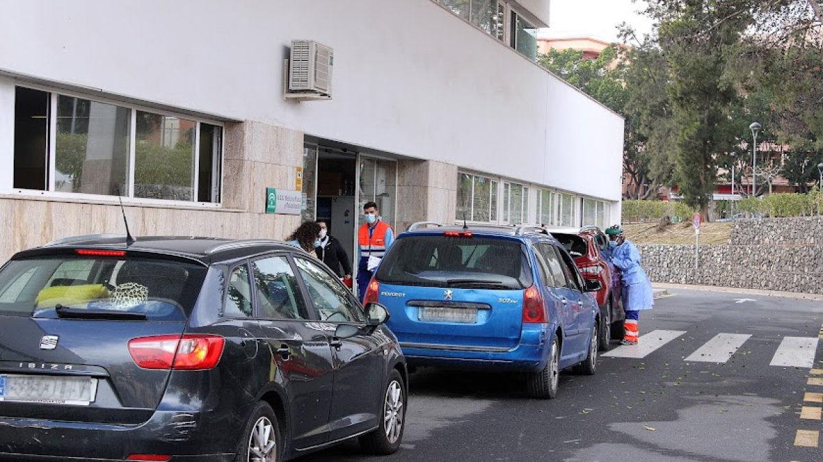 El puesto de recogida de muestras de la Bola Azul cierra.