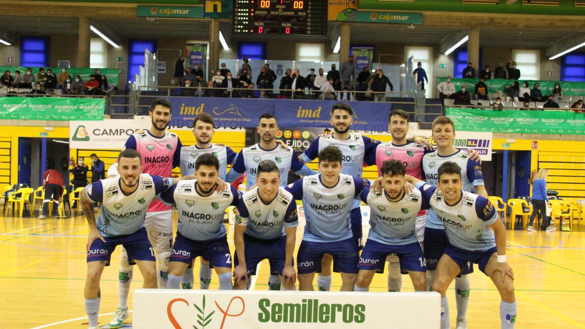 El conjunto celeste no pudo conseguir la victoria.