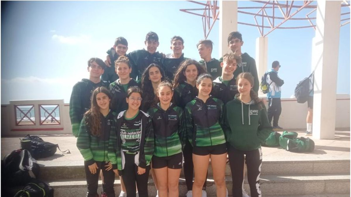 El Club Natación sigue sumando medallas.