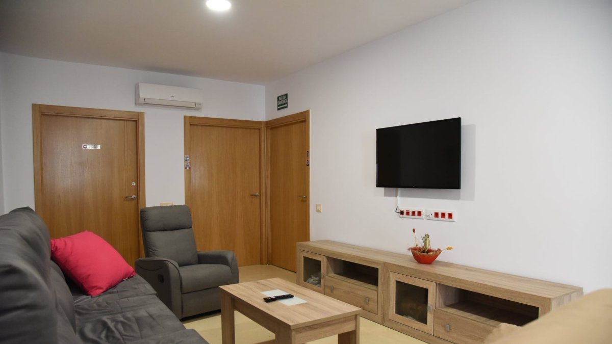 Uno de los salones de la nueva residencia de Asprodalba en Vera.