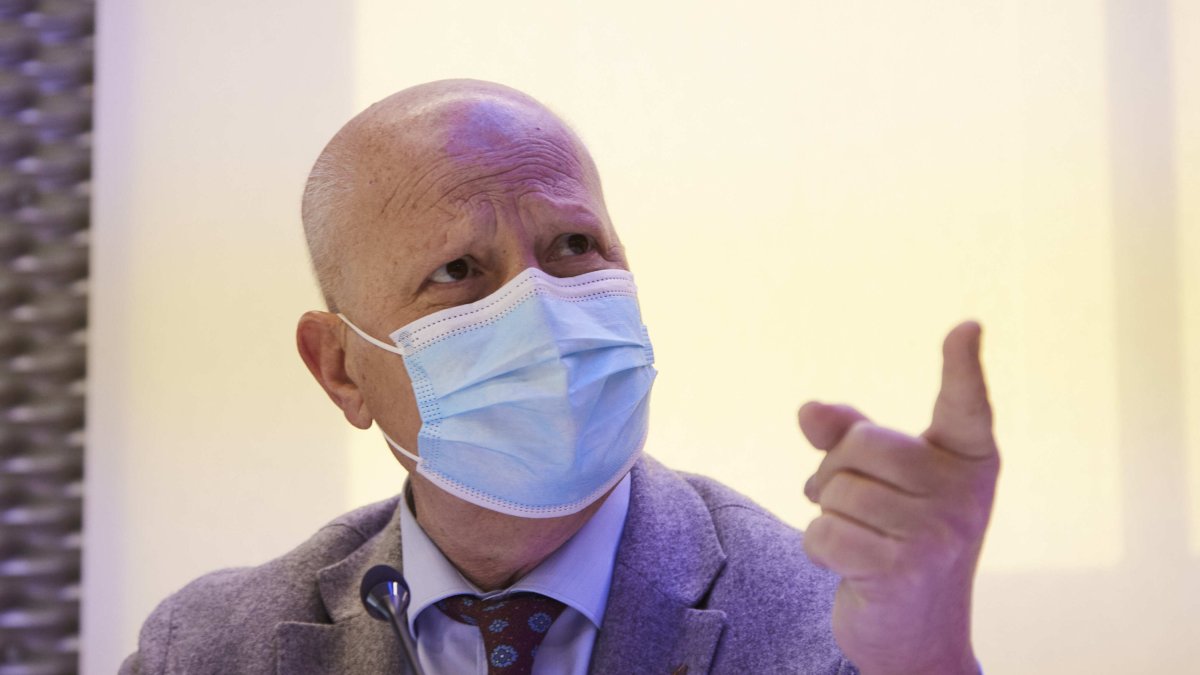 Javier Imbroda, consejero de Educación y Deporte.