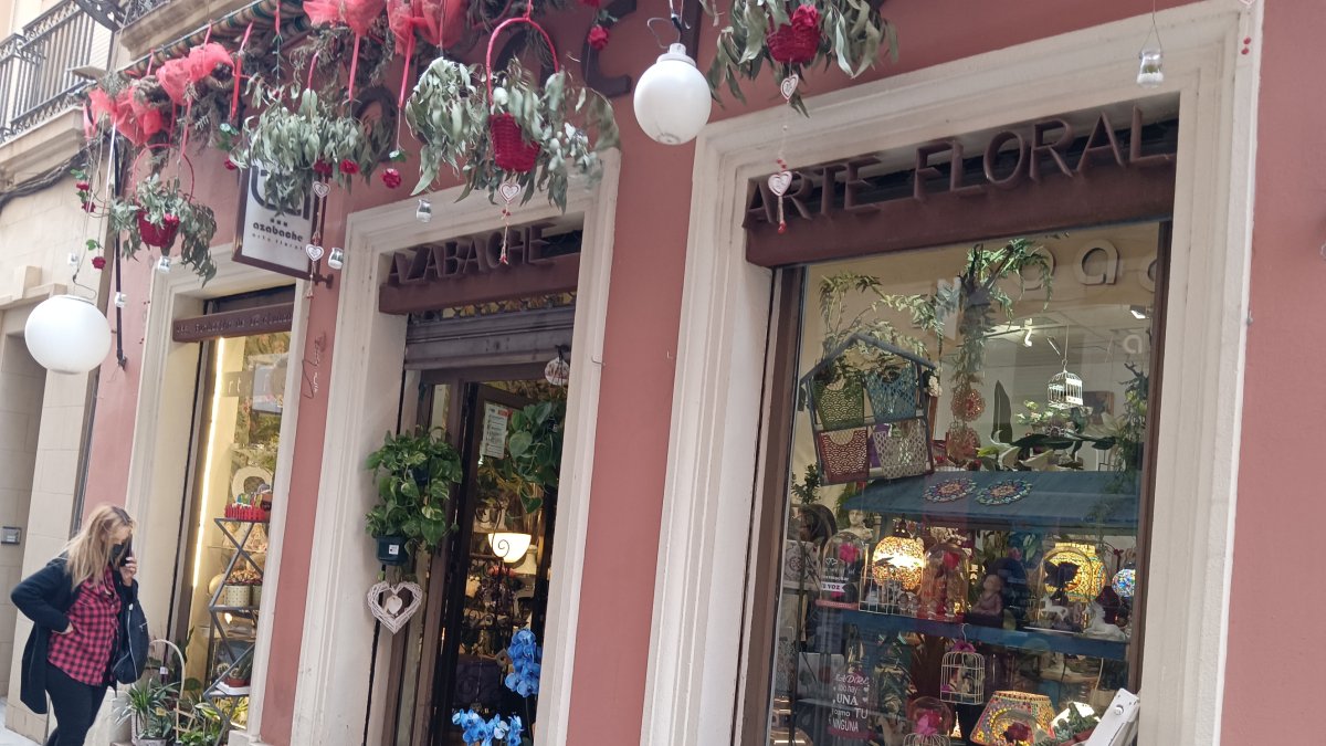 Fachada de Azabache en la capital