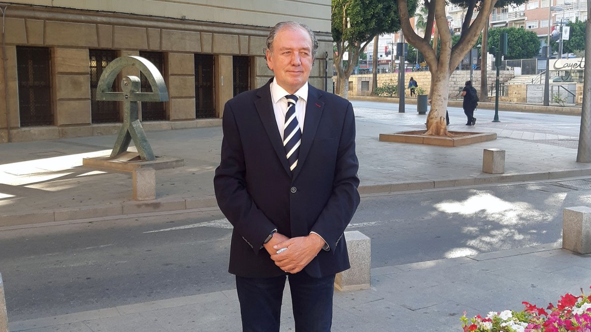 Gabriel Oyonarte Luiz , presidente del Colegio de Administradores de Fincas de Almería.