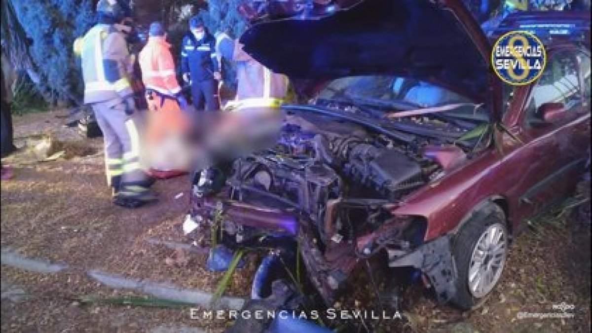 Imagen de cómo quedó el vehículo tras el accidente.