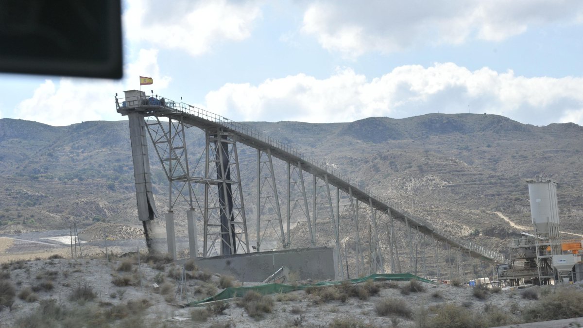 Los sobrecostes encarecerán las obras del AVE.