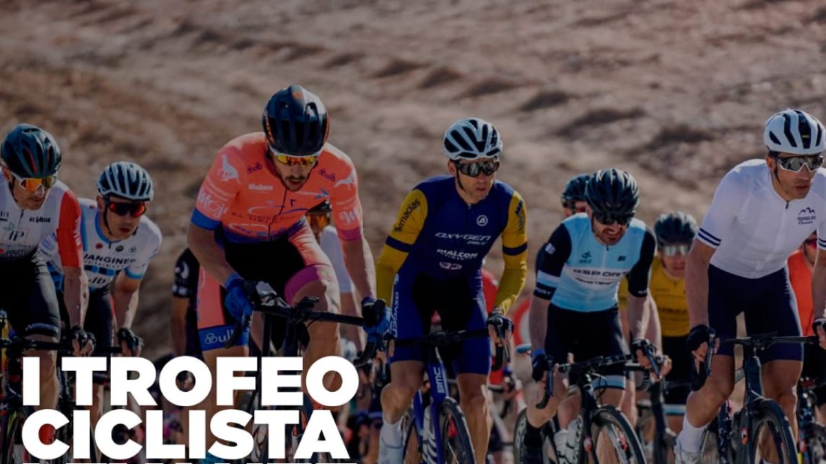 Cartel de la primera carrera del Circuito.