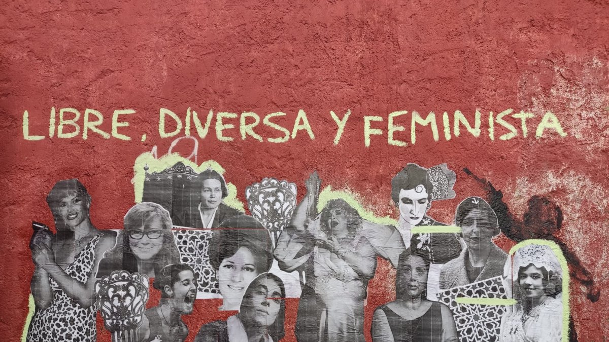 El mural en la Almedina.