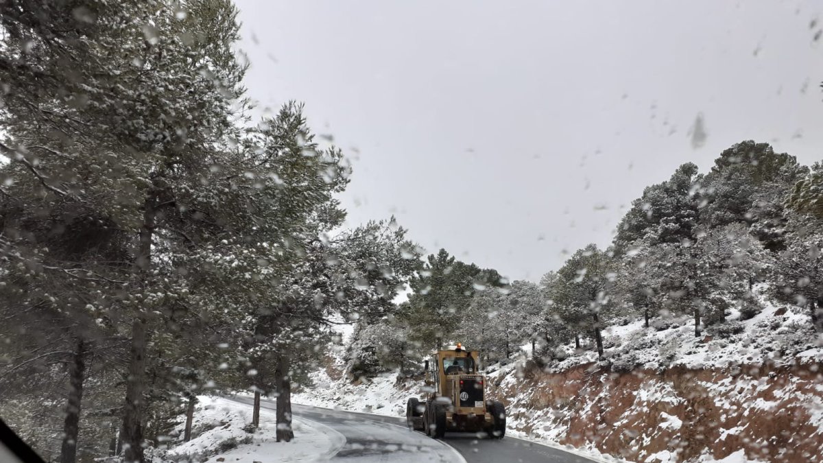 Imagen de archivo de una máquina trabajando.