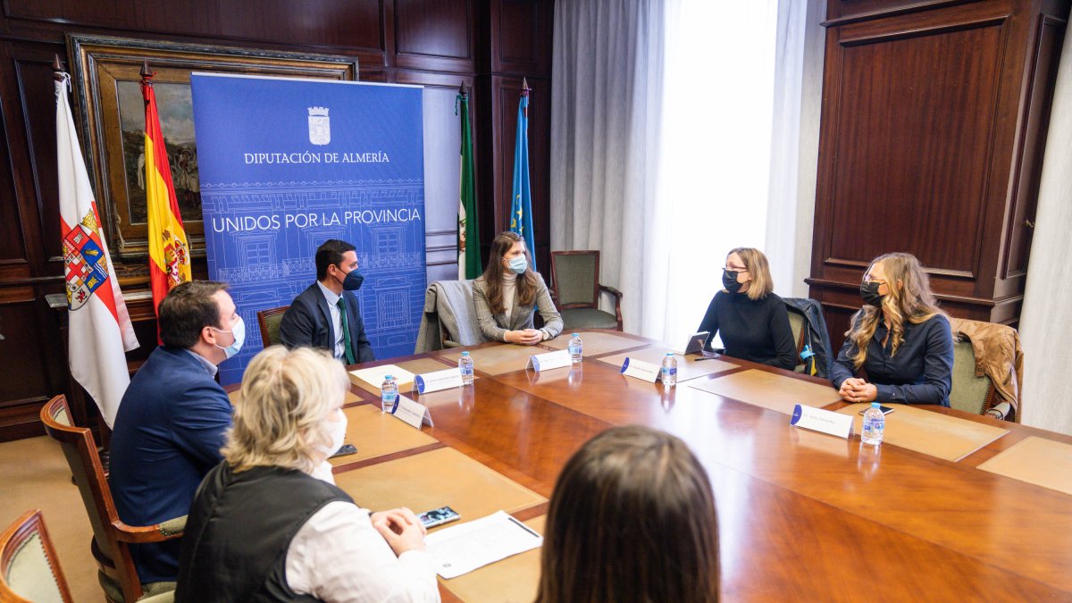 Reunión en la Diputación Provincial de Almería.