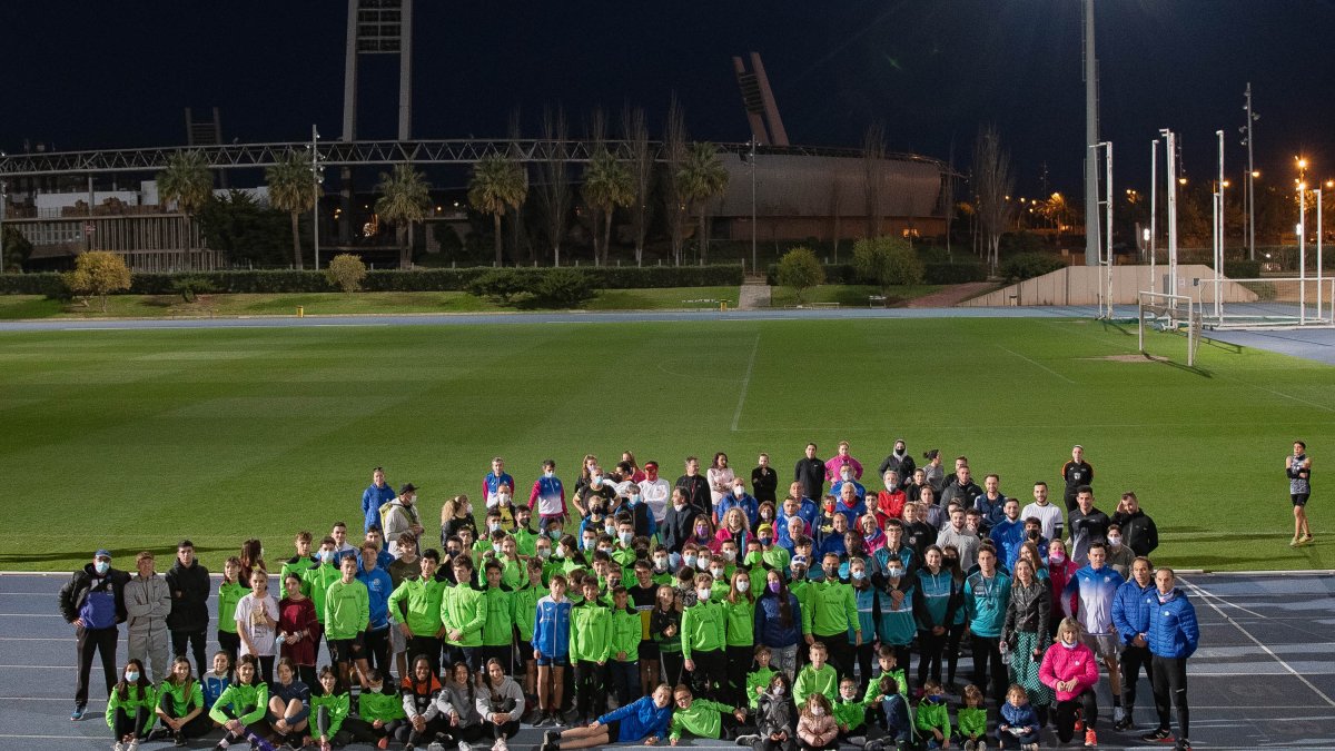 Foto de familia en el Anexo del Estadio Mediterráneo.