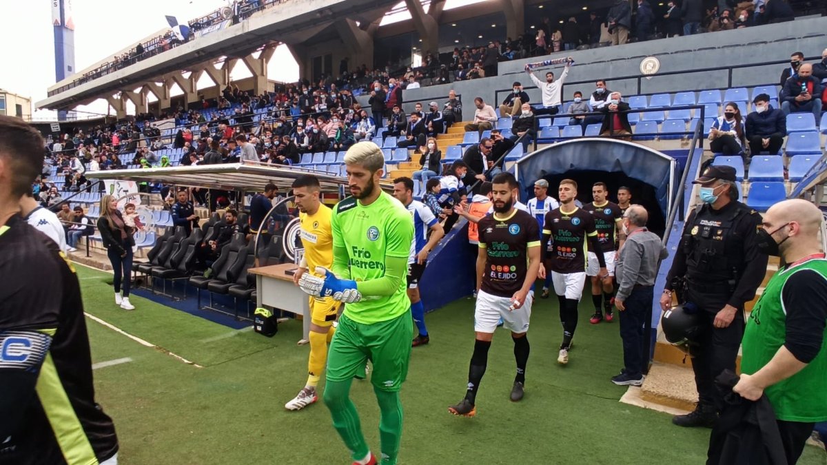 Los celestes saliendo a mítico feudo del Hércules, el Rico Pérez.