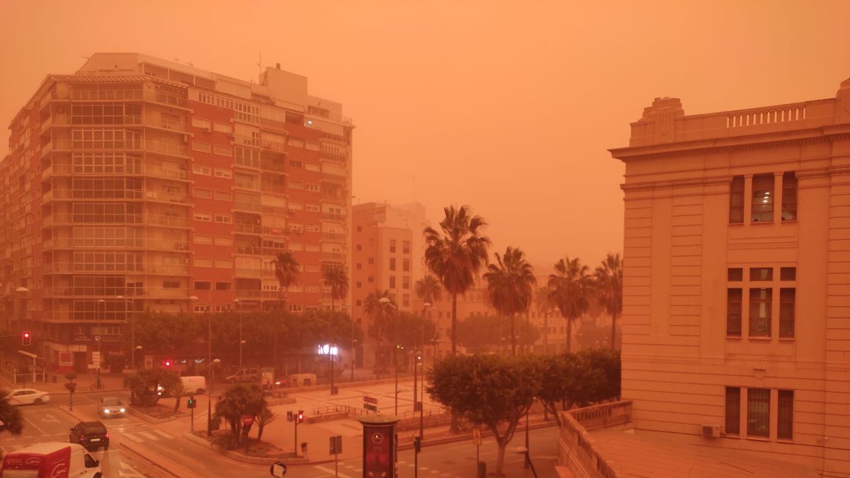 Imagen de este martes del centro de Almería.