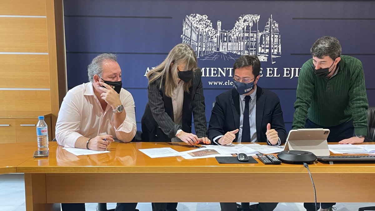 Junta de Gobierno Local en El Ejido.