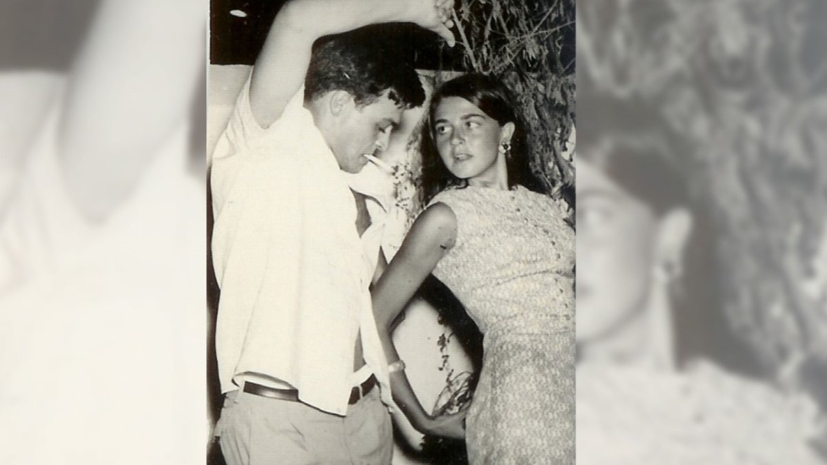 Con María José Fdez. Soriano en una caseta de la Feria de Almería (1962).