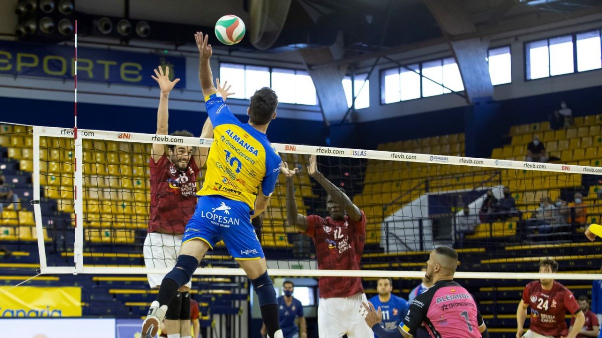 Gran partido el celebrado en Las Palmas.