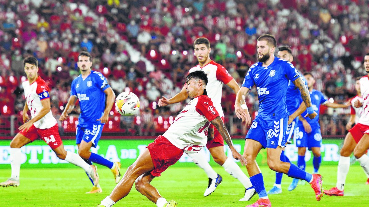 Samú Costa en el partido de la primera vuelta en el Mediterráneo (3-1).