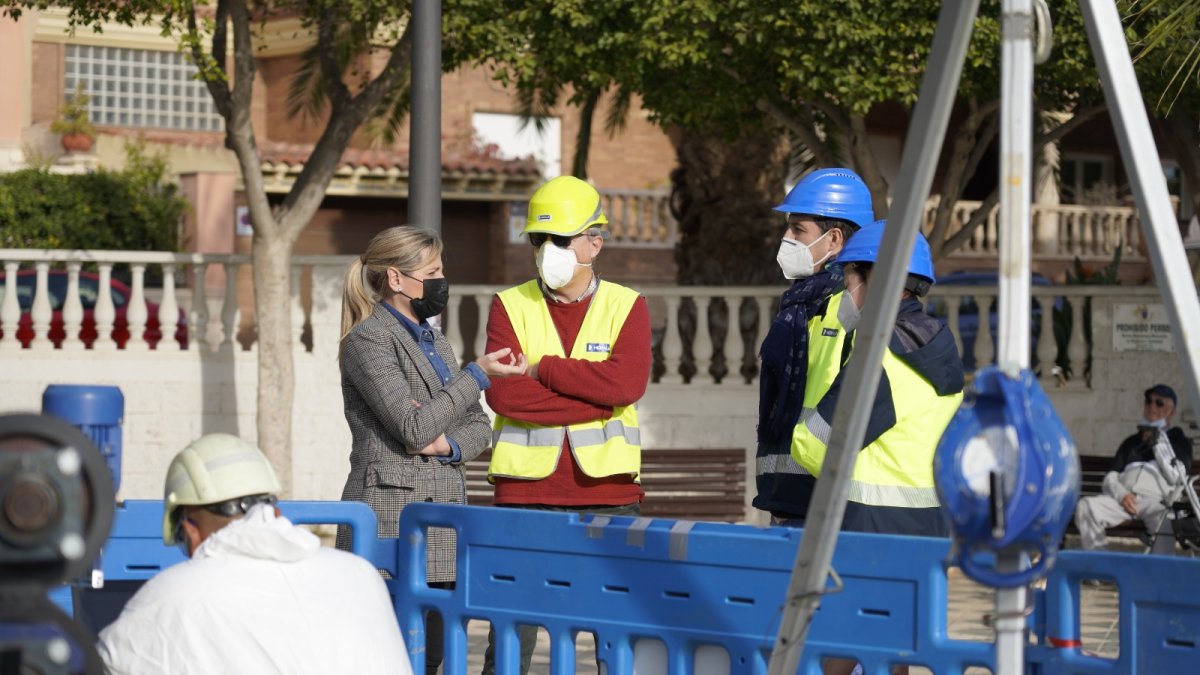En total, se están revisando alrededor de 700 metros de conducciones de agua.