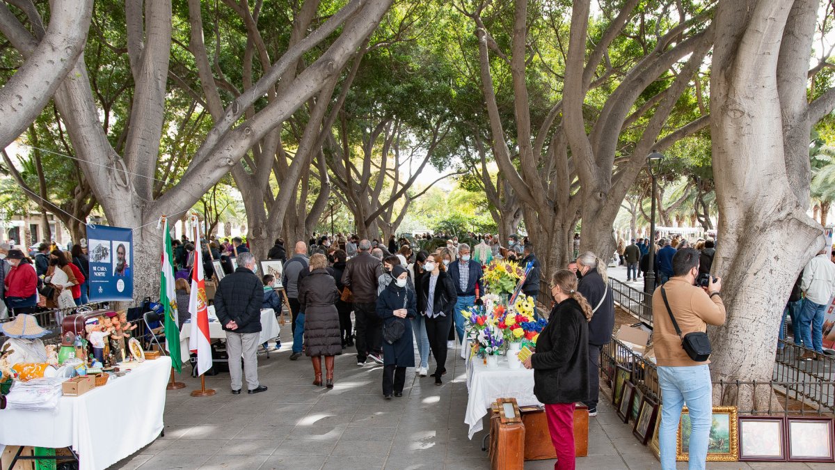 Vuelve El Rastro de Antigüedades.