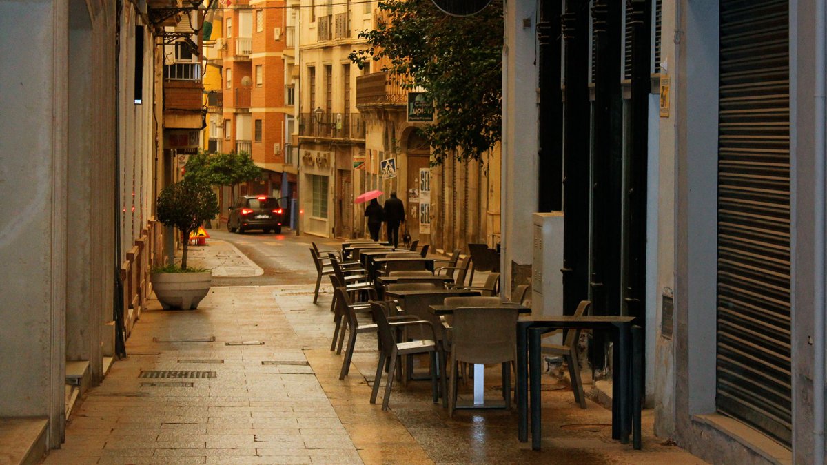 La calima se ha sumado al panorama de incertidumbre que nos ha dejado la pandemia.