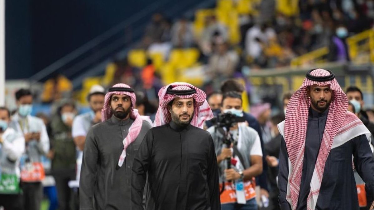 El presidente del Almería no debe de perder la sonrisa por el Almería.