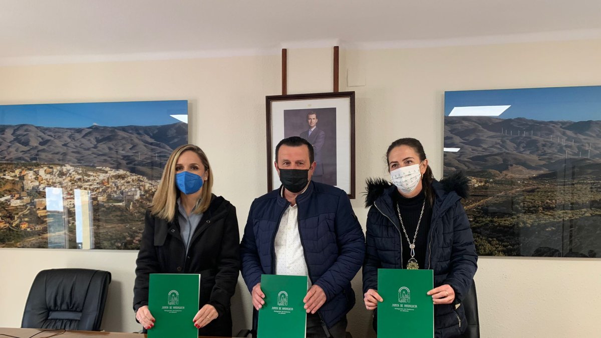 Maribel Sánchez, Antonio Fernández y Aránzazu Martín.