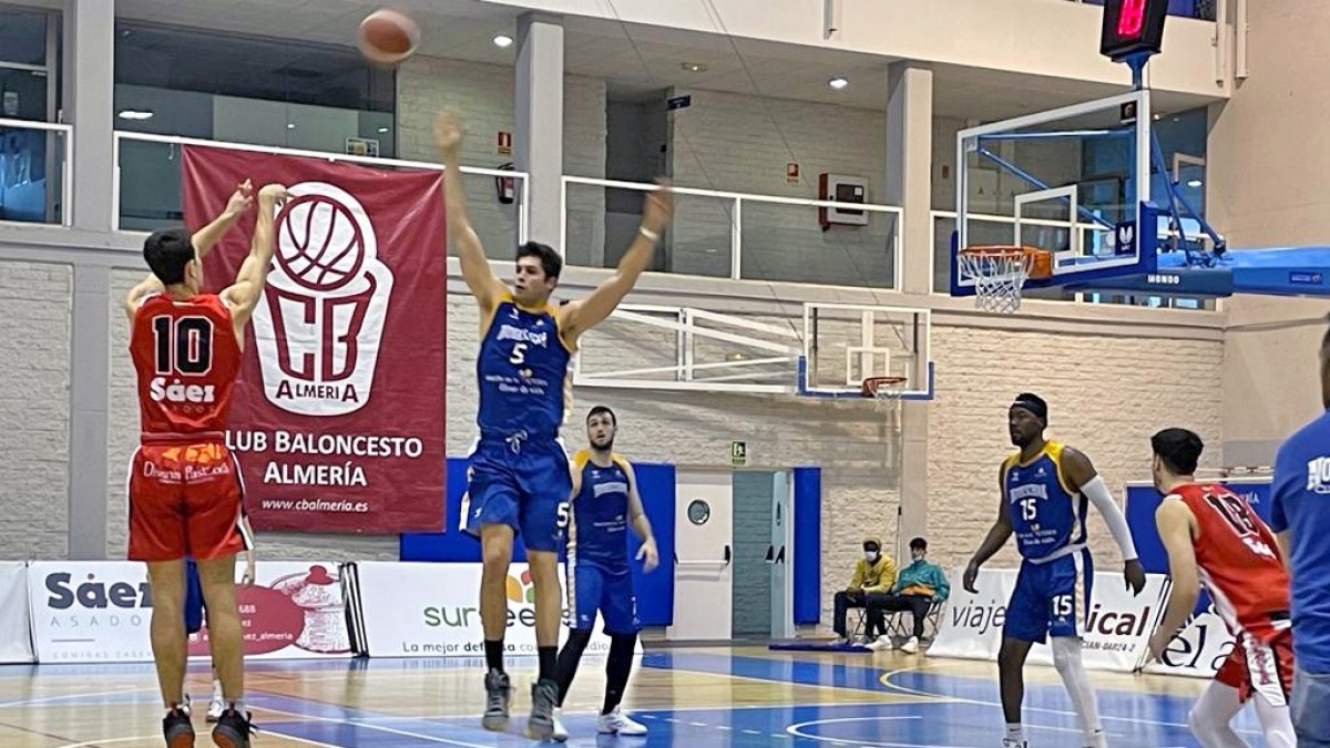 El partido se disputará el domingo a las 18:00 en el Polideportivo Andrés Estrada.