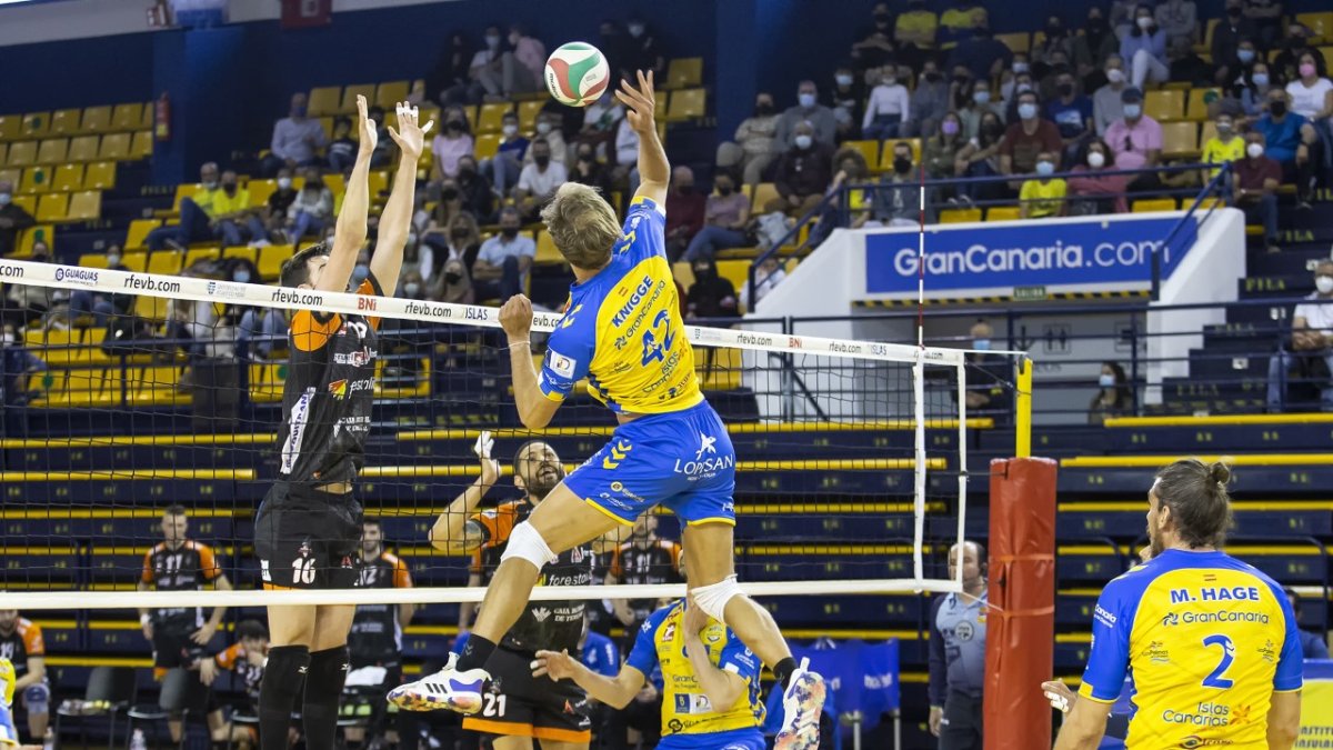 Guaguas iguala la eliminatoria con Teruel.