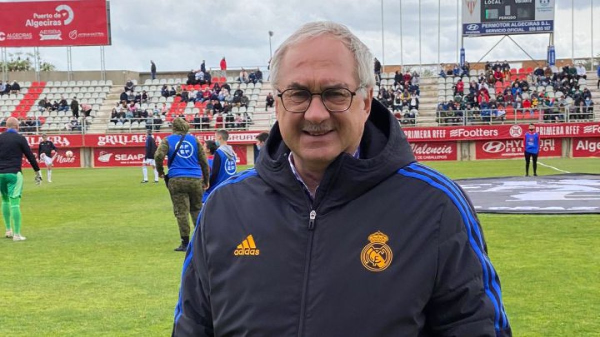 Stielike sigue disfrutando del fútbol.