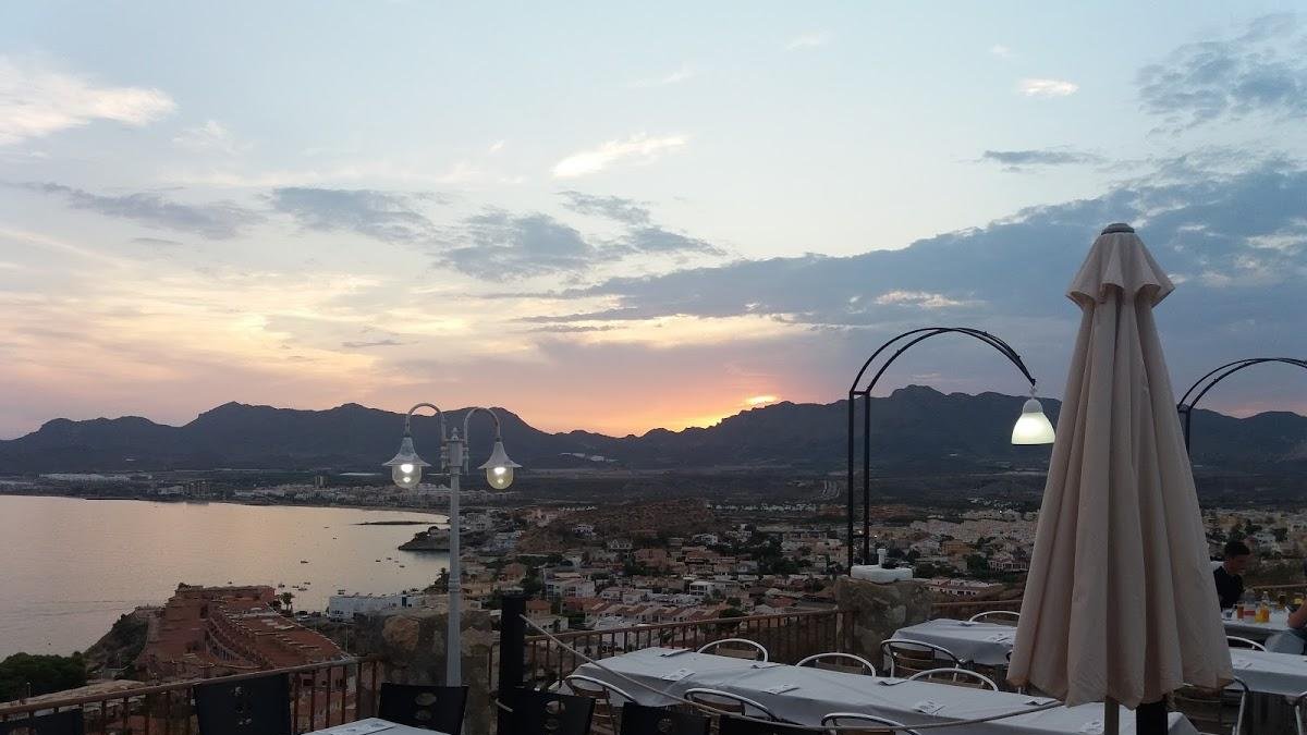 Panorámica que se visulmbra desde la terraza de Asador El Castillo en San Juan de los Terreros.