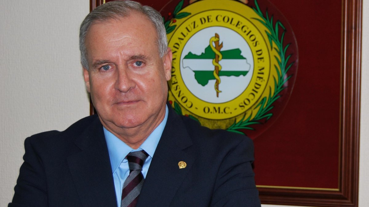 Francisco Martínez Amo, presidente del Colegio de Médicos de Almería.