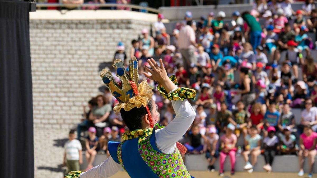 Escenalia y su obra \