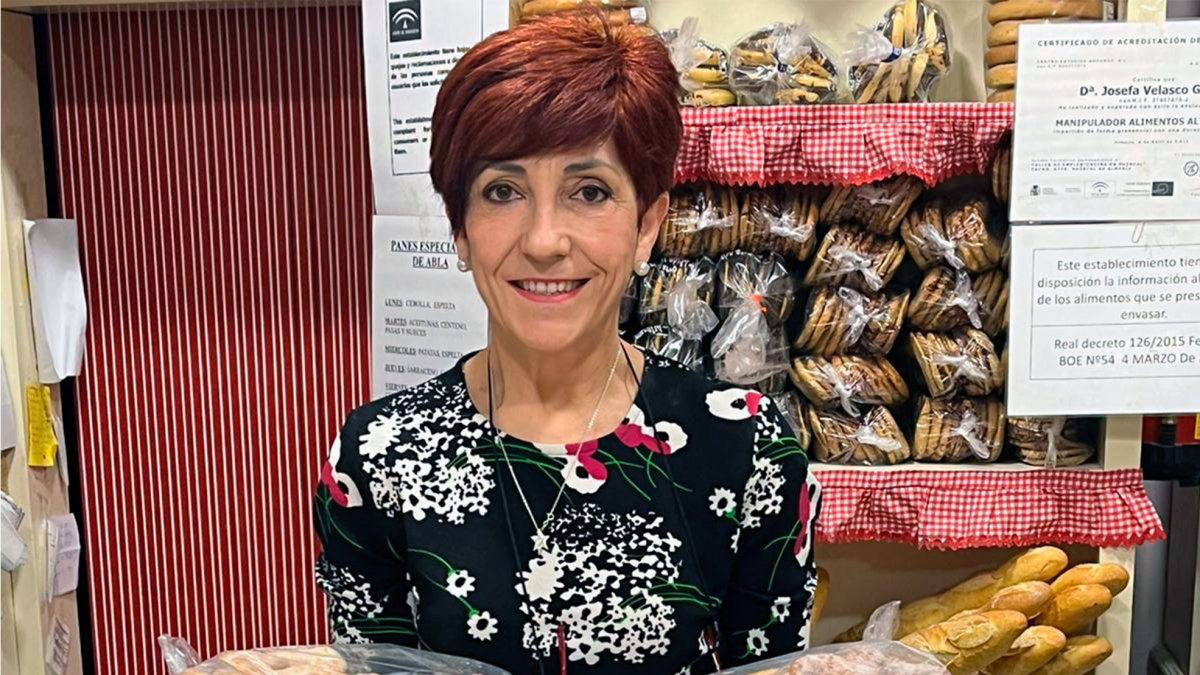 Pepi Velasco regenta ‘La Tiendecilla’.