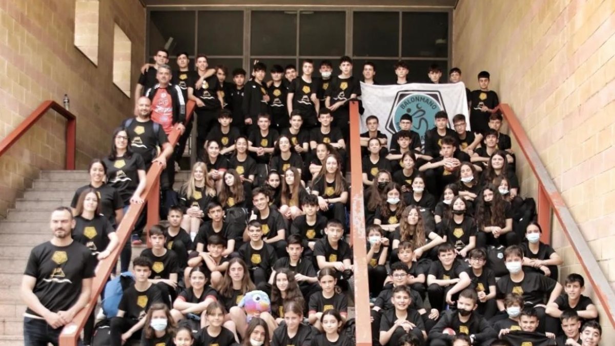 Foto de familia en un evento para el recuerdo de los almerienses.