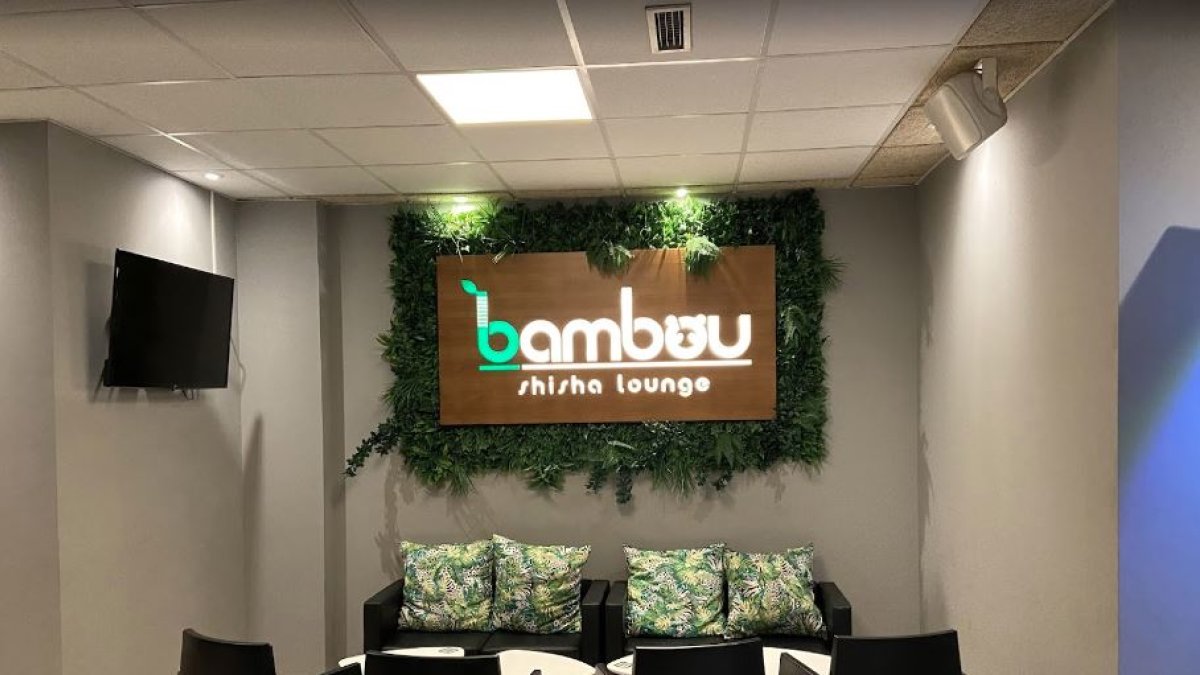 Un establecimiento especializado en cachimbas premium.