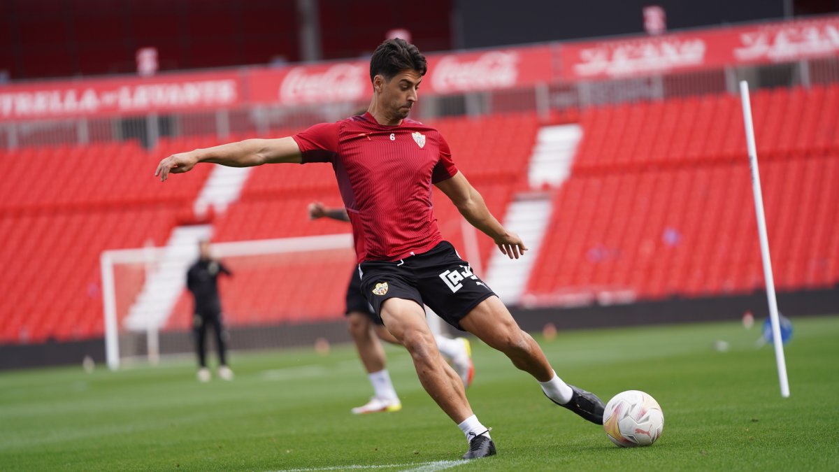 César de la Hoz en el entrenamiento de este viernes.