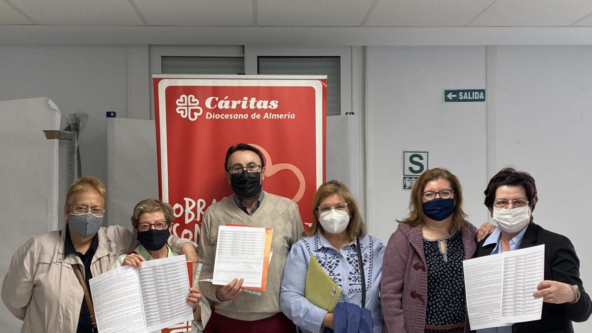 Para que la propuesta pueda llegar al Congreso se requieren más de 350.000 firmas más.