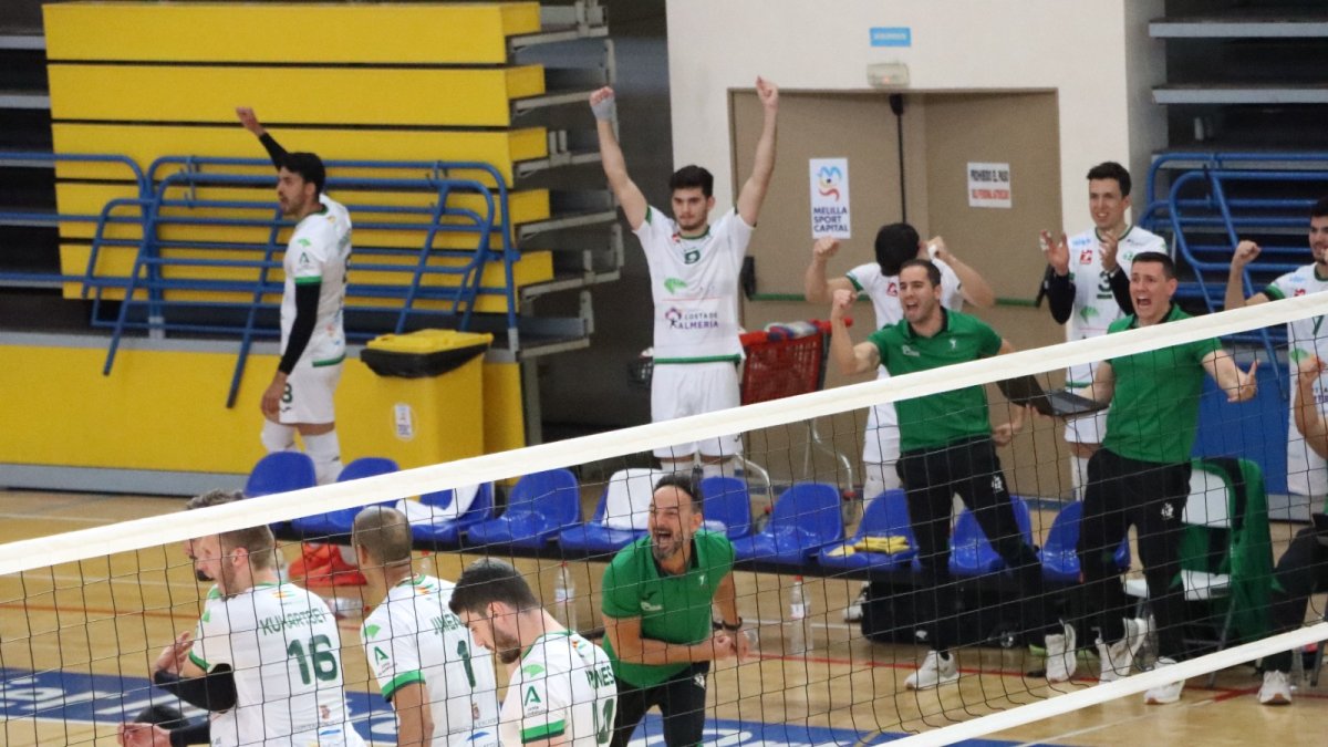 Alegría de un equipo que está a un triunfo de una nueva Superliga.
