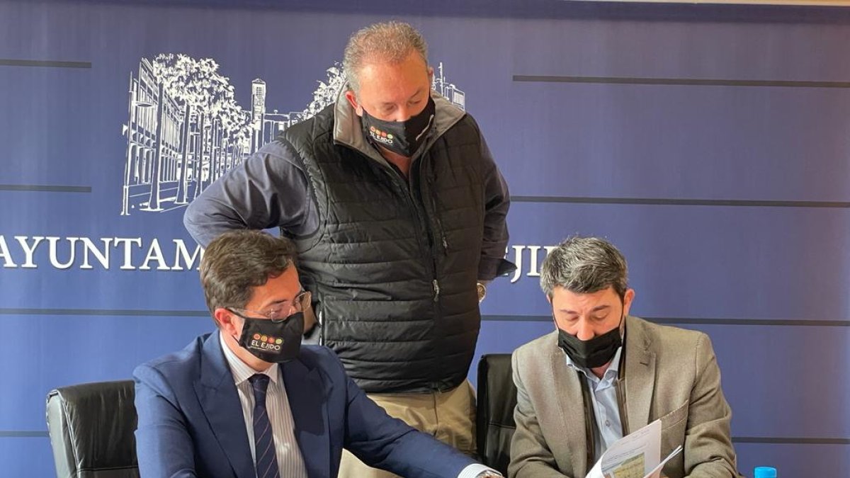 Francisco Góngora, José Francisco Rivera y Alberto González.
