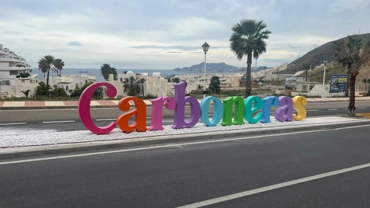 Imagen de archivo de uno de los accesos de entrada a Carboneras.