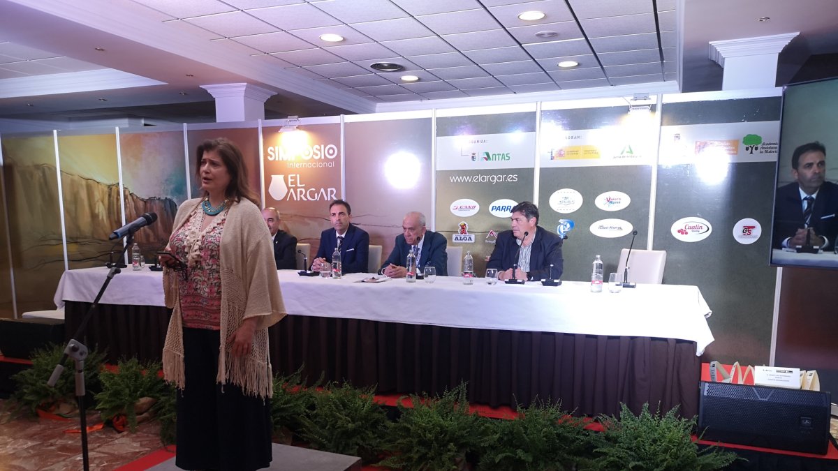 Acto de clausura del Simposio Internacional en el Argar.