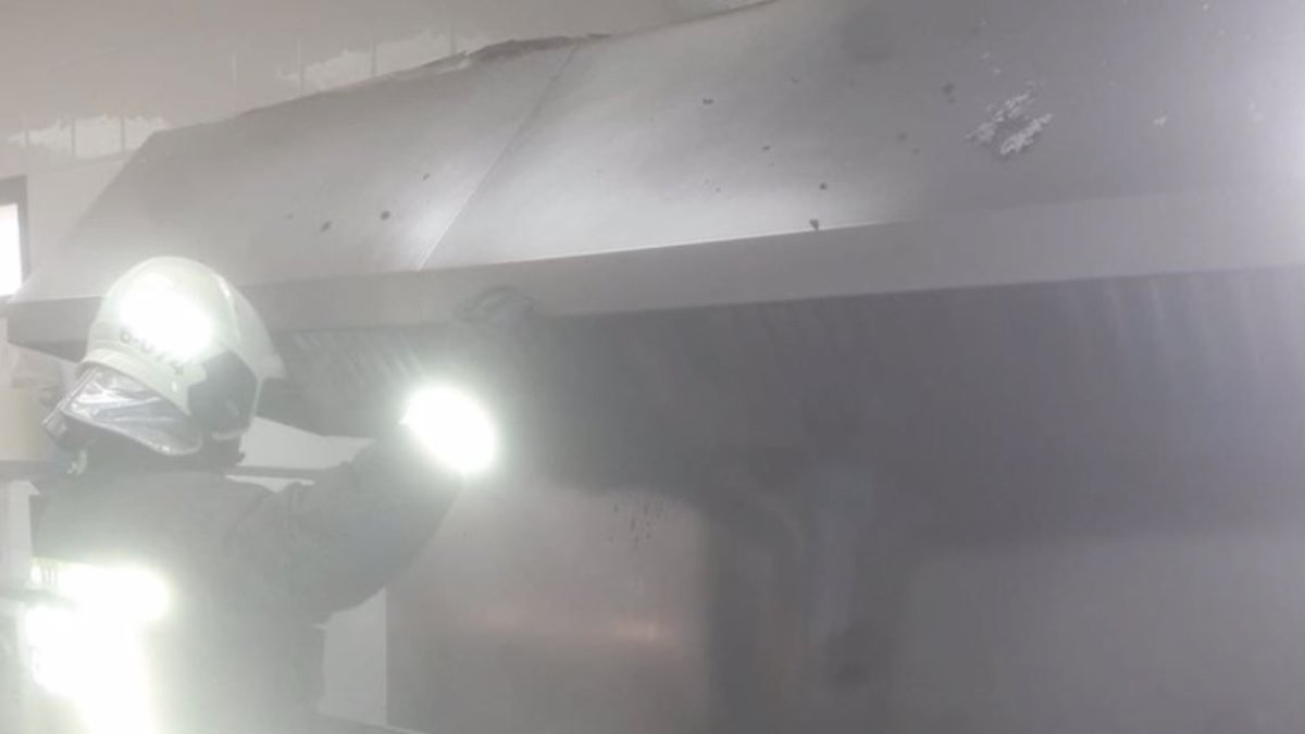 Un hombre ha resultado afectado por inhalación de humo este mediodía.