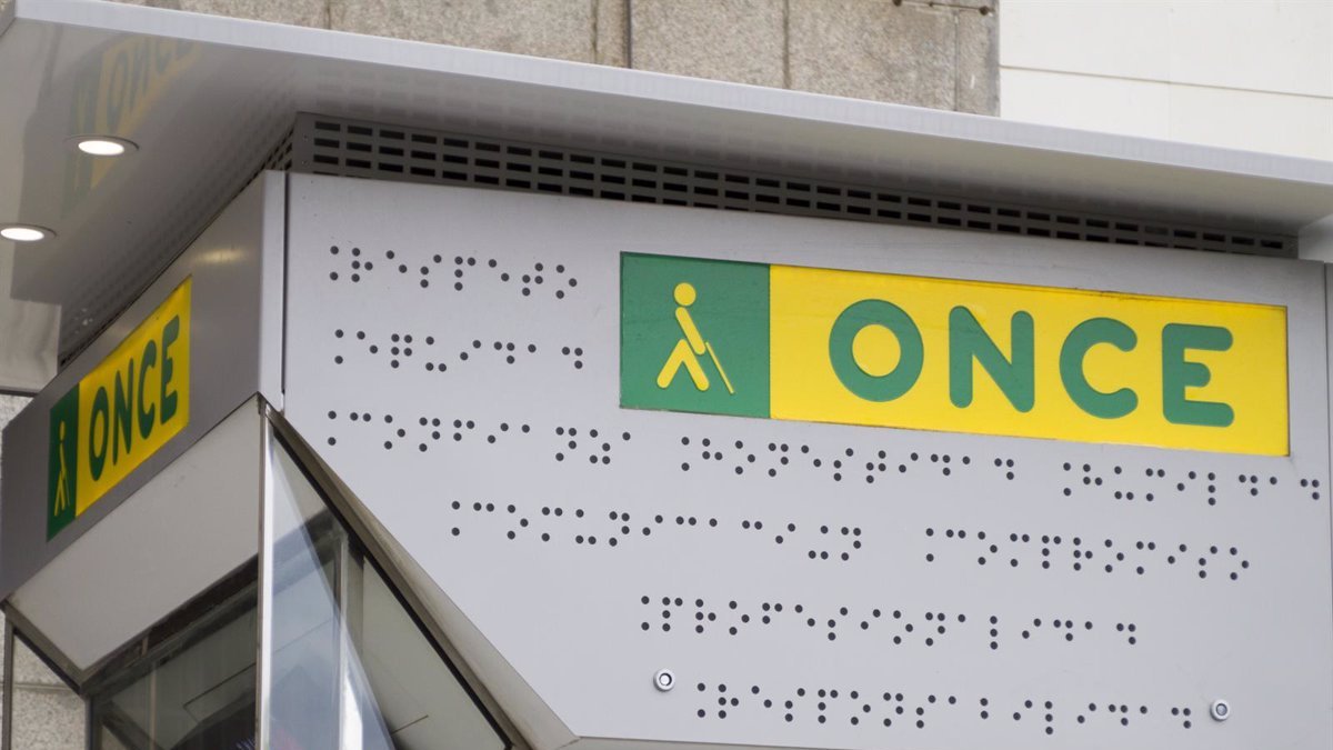 La ONCE reparte 40.000 euros en El Ejido.