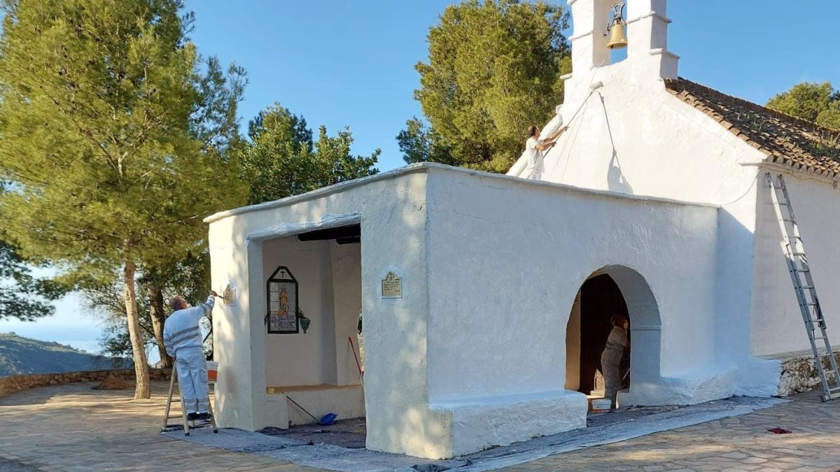 Adra pone a punto Barranco Almerín que celebra la próxima semana sus fiestas.