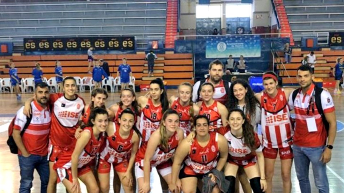 El conjunto rojillo aprendió y disfrutó del Campeonato de España de Clubes.