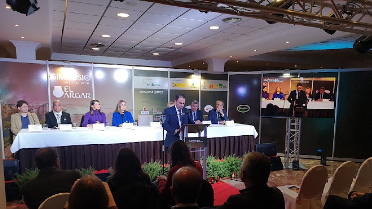 Pedro Ridao, alcalde de Antas inauguraba el Simposio Internacional del Argar