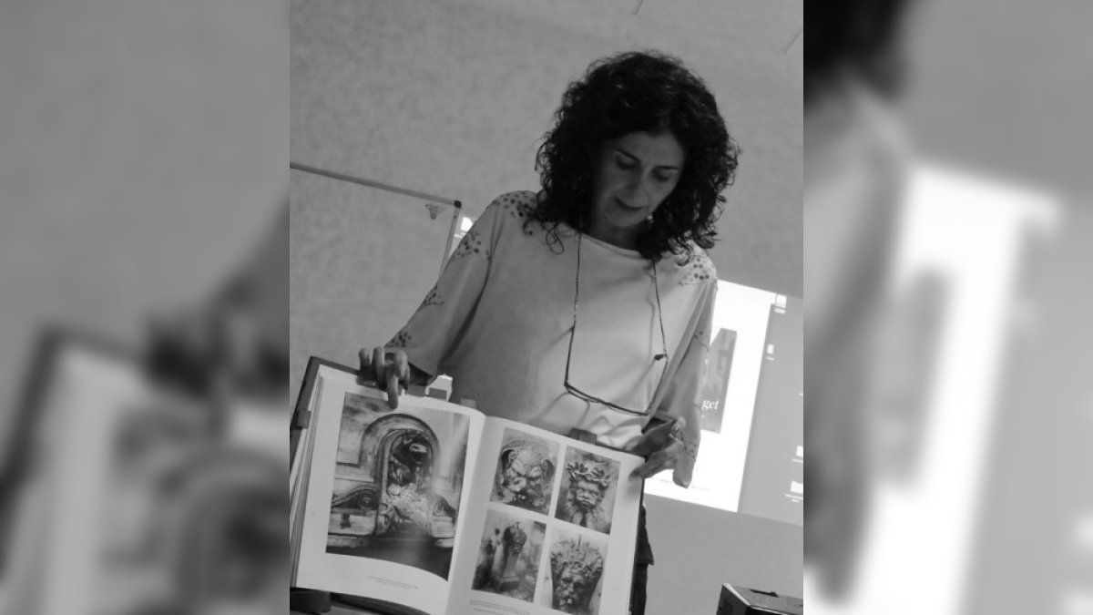 La fotógrafa Camino Laguillo impartirá el taller.