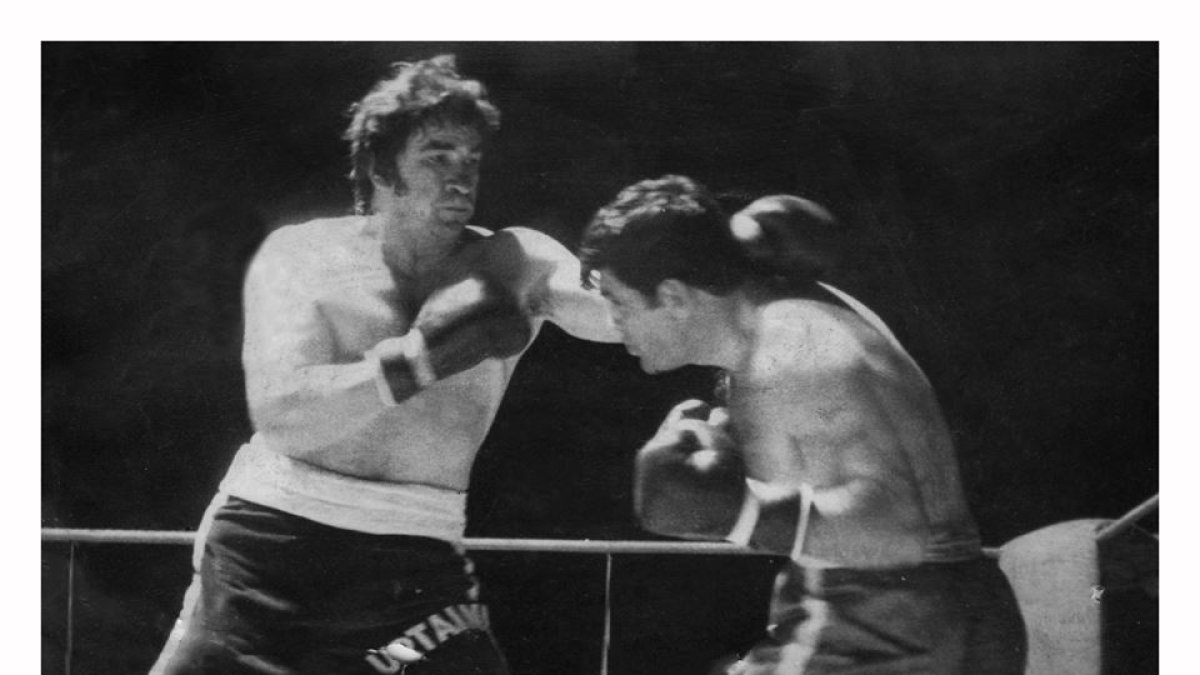 Instantánea del combate entre Urtain y Gálvez.