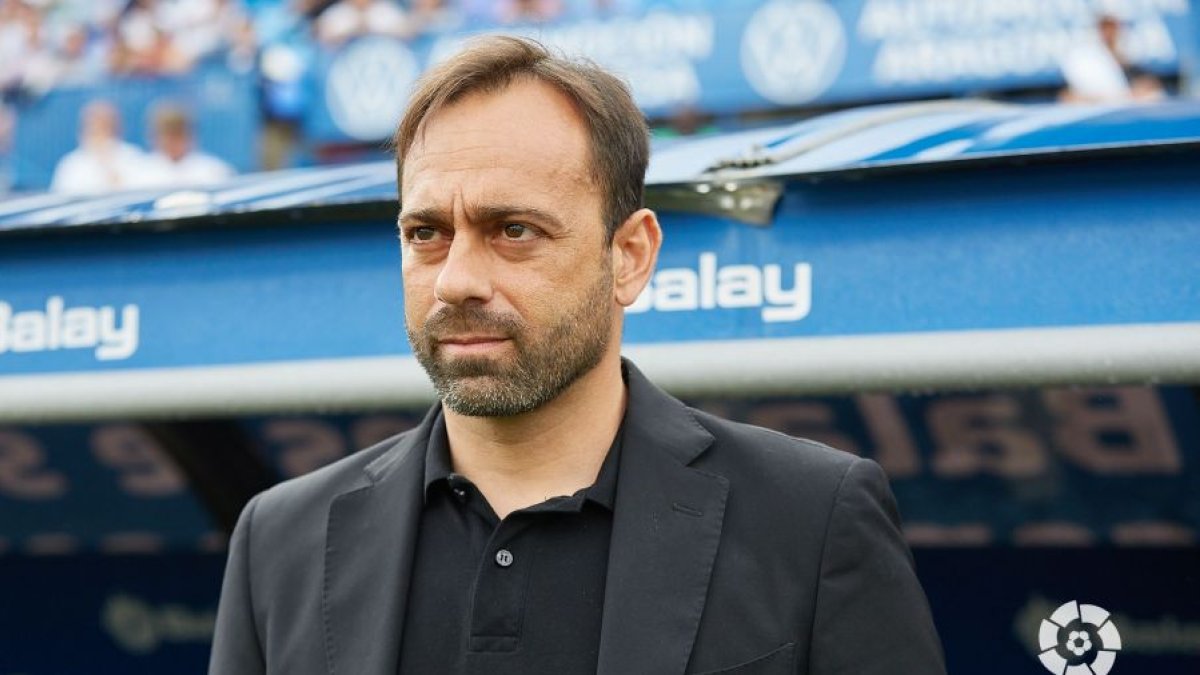 El míster almeriense vivirá un partido diferente en el Mediterráneo.