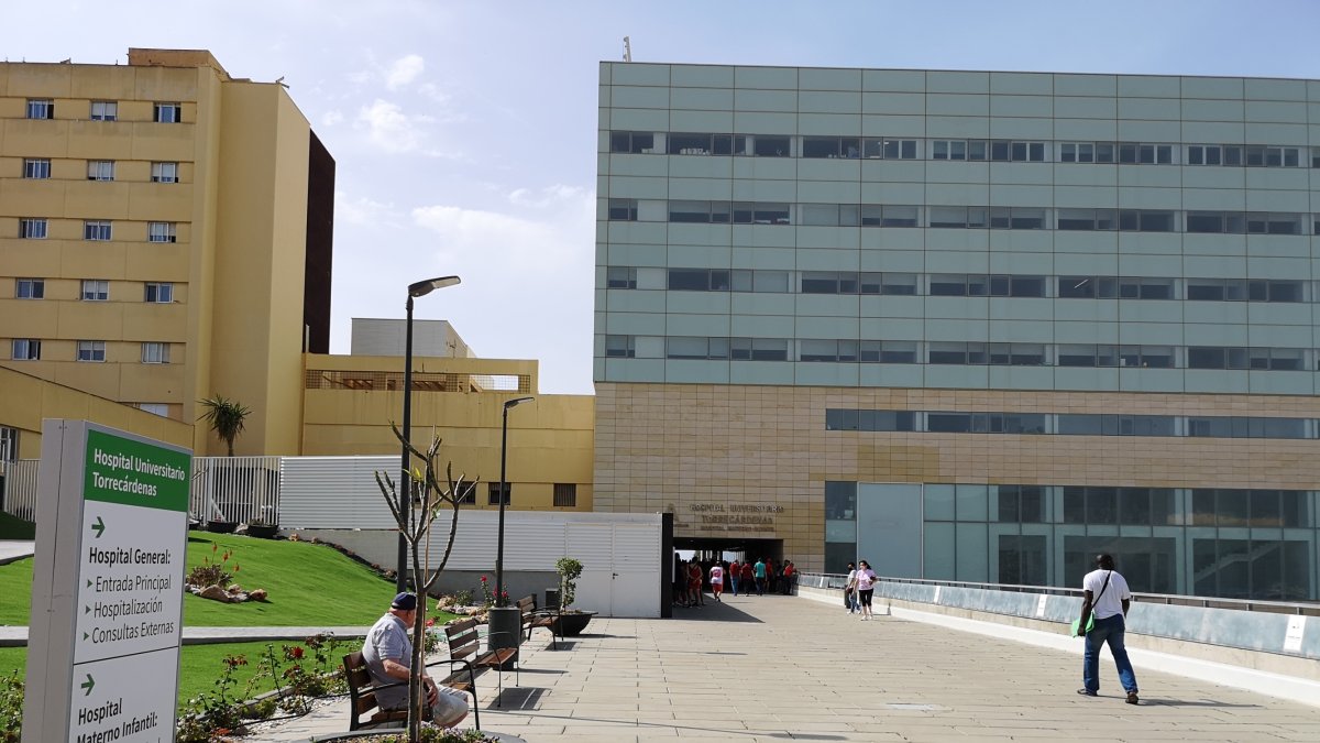 Almería solo tiene ya una persona ingresada en la UCI con covid 19.